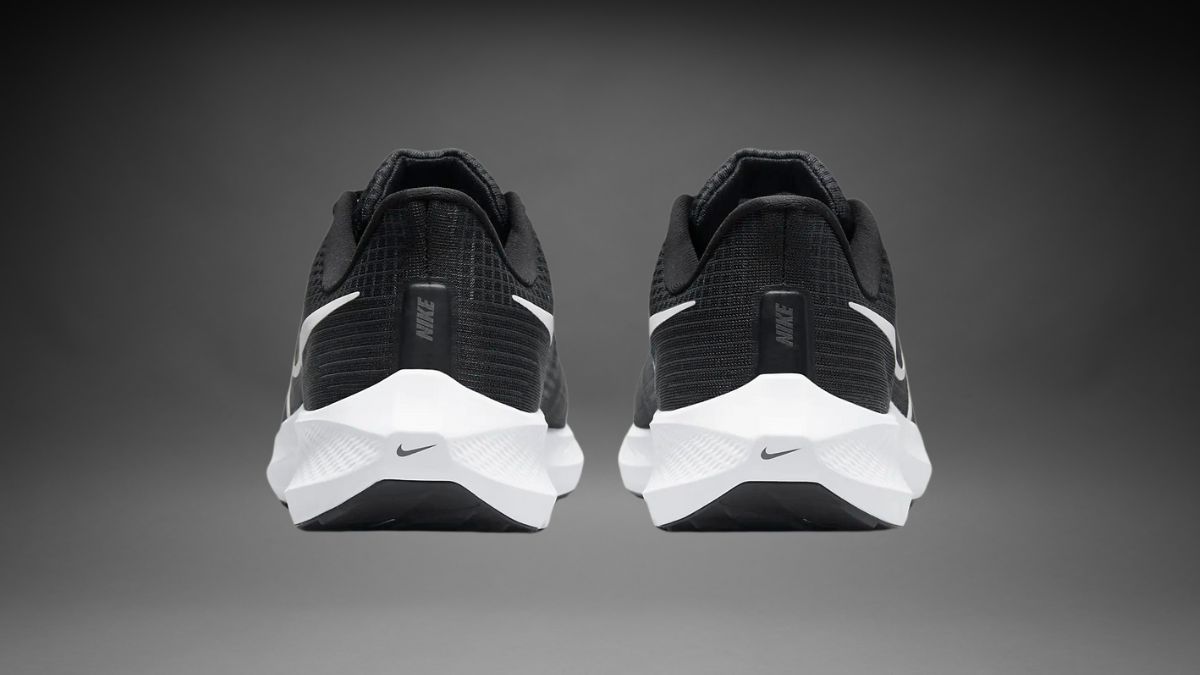nike-air-zoom-pegasus-39-runners-2