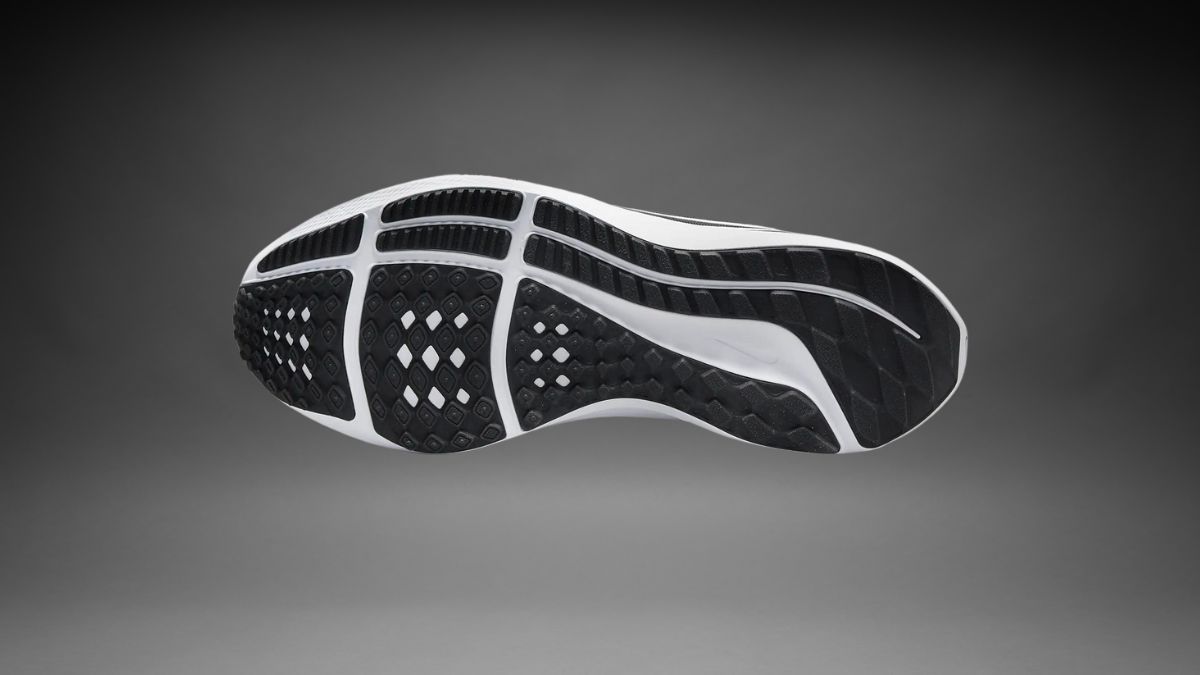 nike-air-zoom-pegasus-39-runners-3
